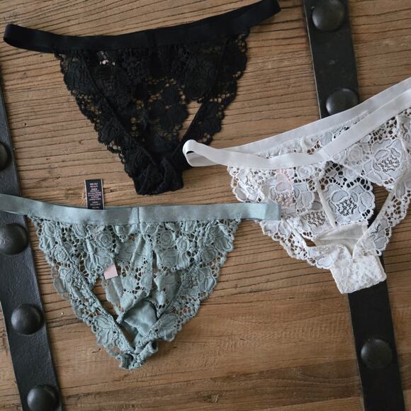 Victoria's Secret Very Sexy Cheekini Peekaboo Lace Panty Bundle sz S New - Picture 4 of 5